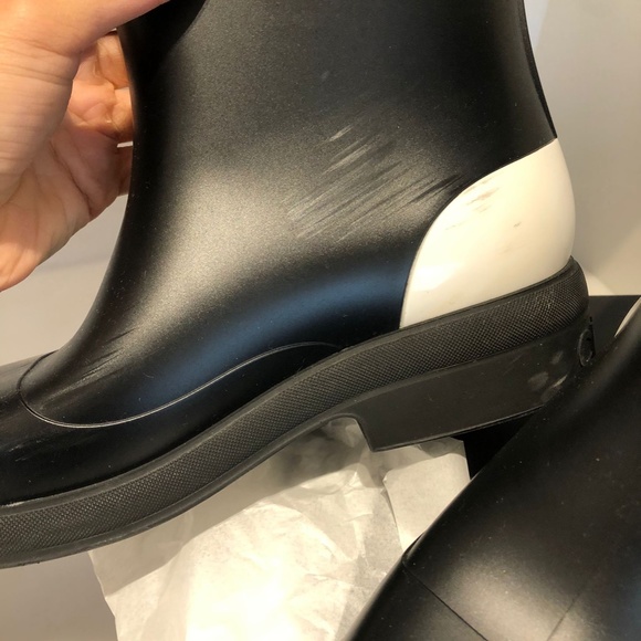 Chanel rubber ankle rain boots - Picture 6 of 10
